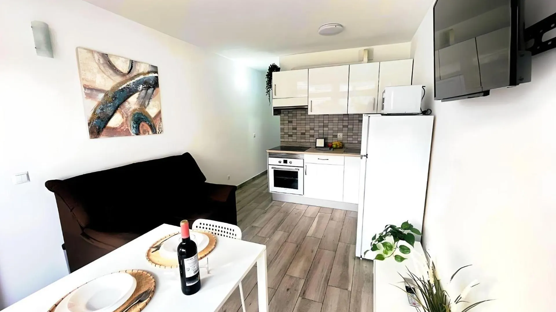 Apartment Holiday Vibes In Playa Del Ingles
