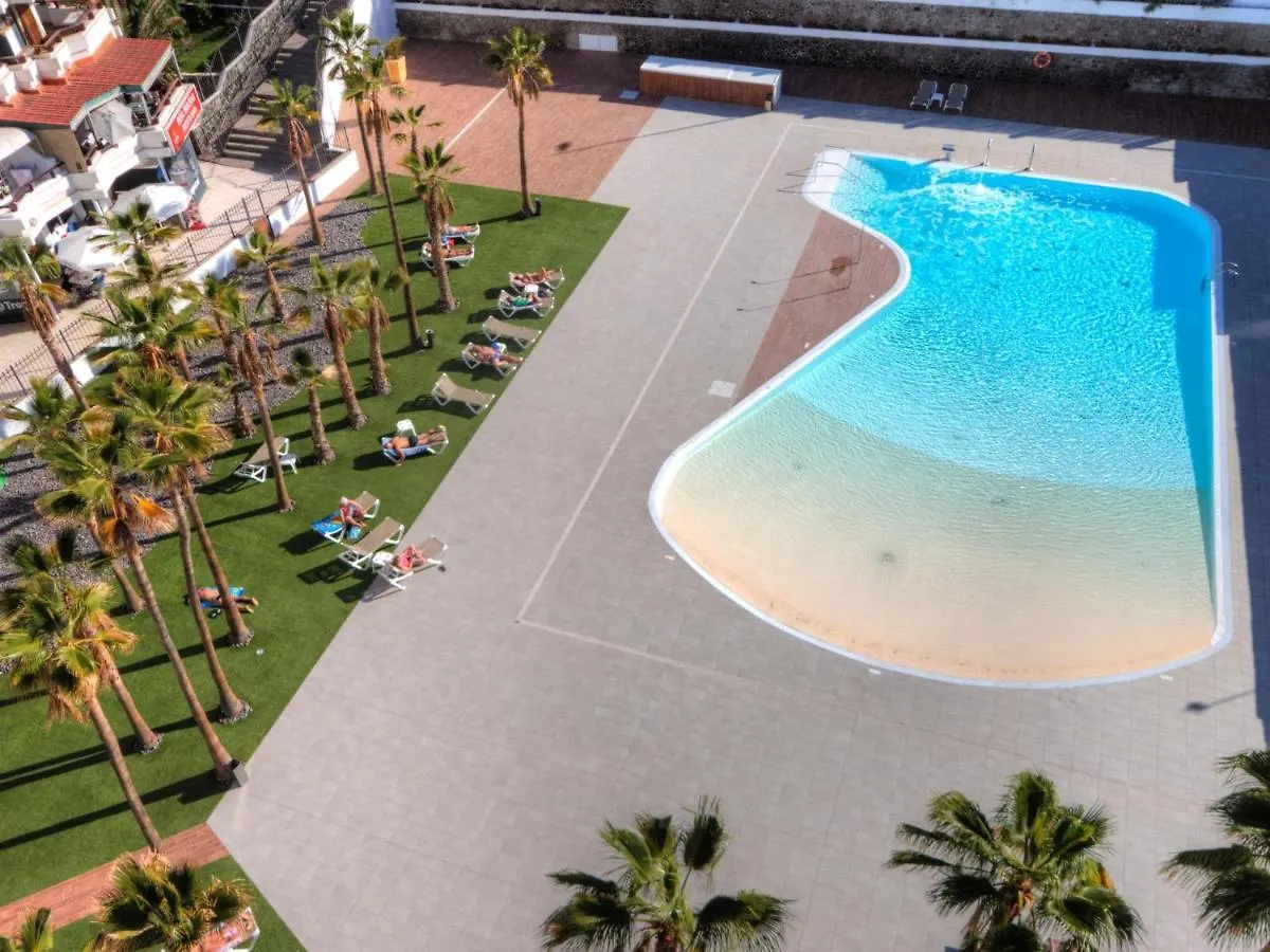 Holiday Vibes In Playa Del Ingles