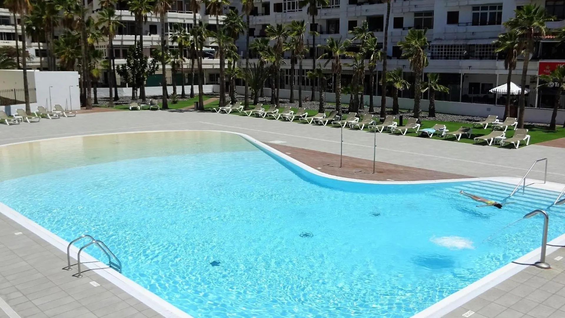 Holiday Vibes In Playa Del Ingles Playa del Inglés